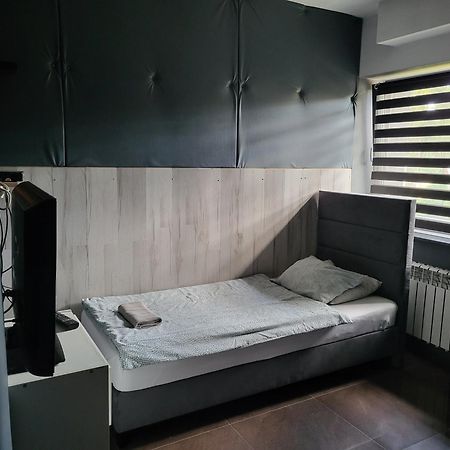 M Hostel Гливице Екстериор снимка
