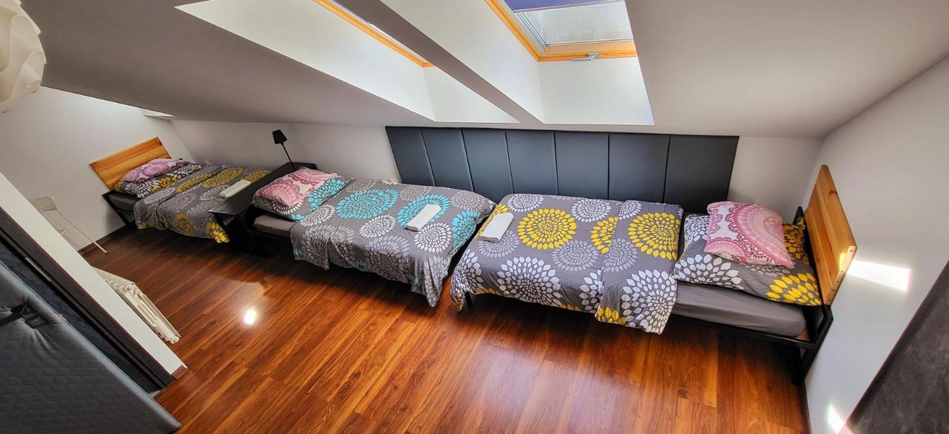 M Hostel Гливице Екстериор снимка