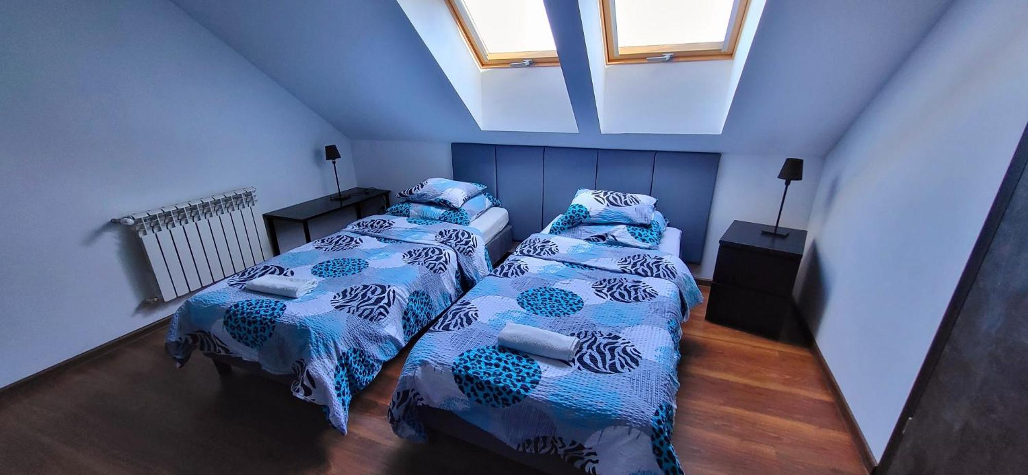 M Hostel Гливице Екстериор снимка