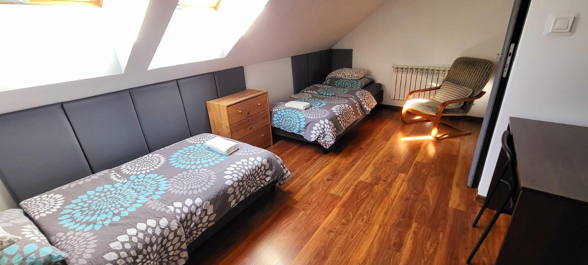M Hostel Гливице Екстериор снимка