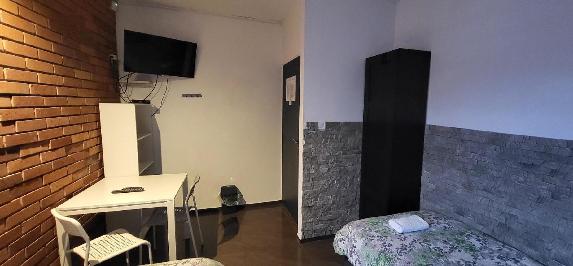 M Hostel Гливице Екстериор снимка