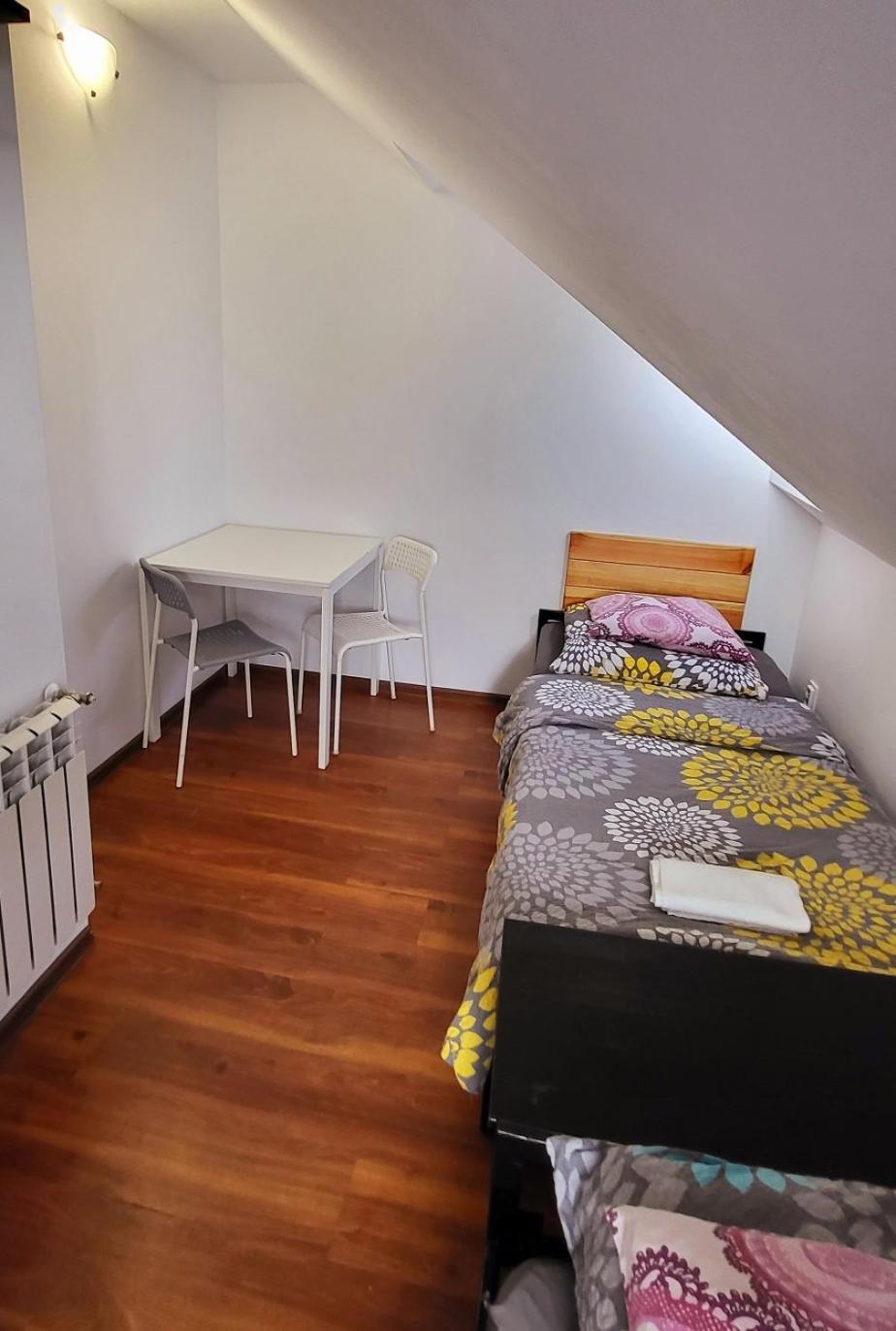 M Hostel Гливице Екстериор снимка