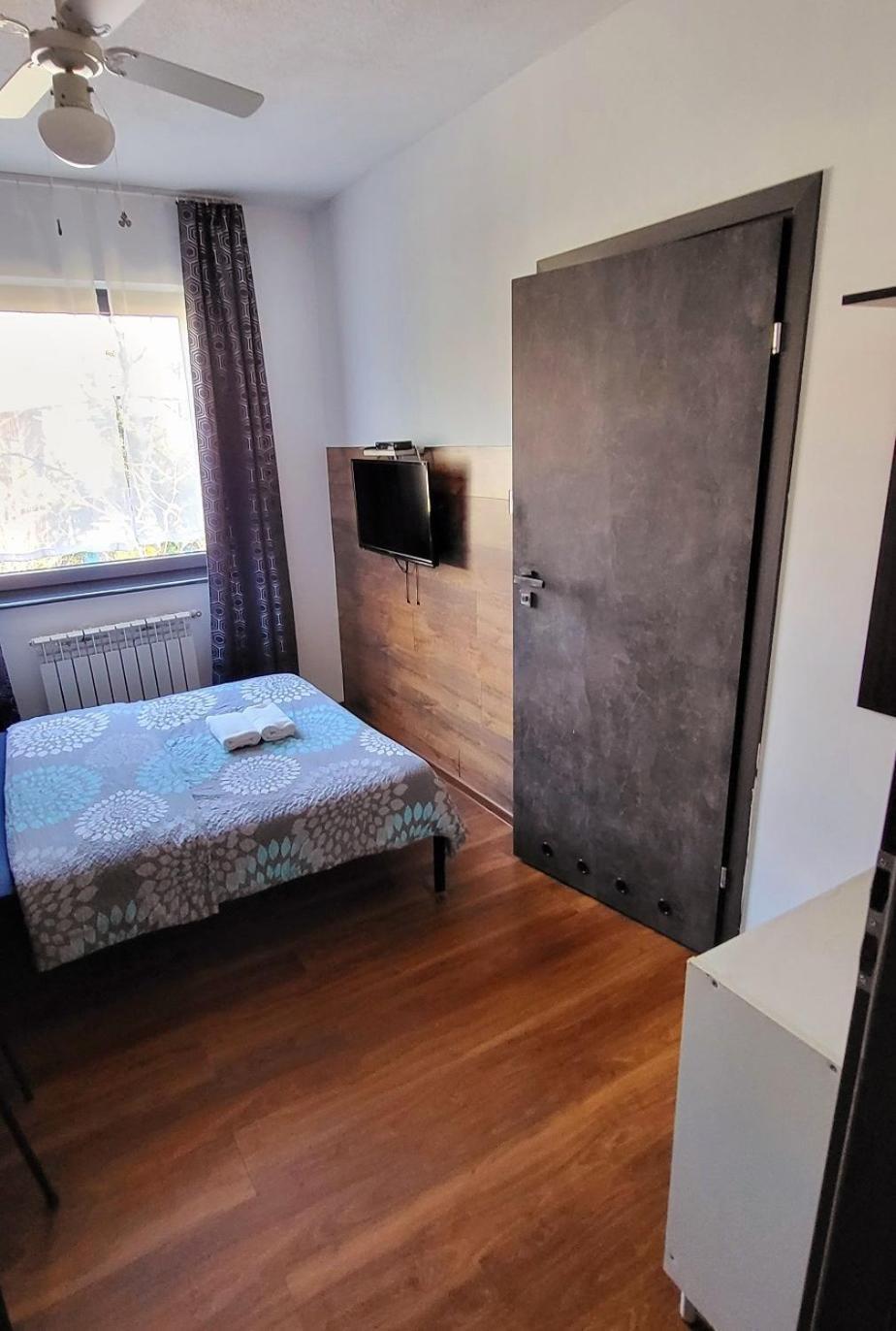 M Hostel Гливице Екстериор снимка