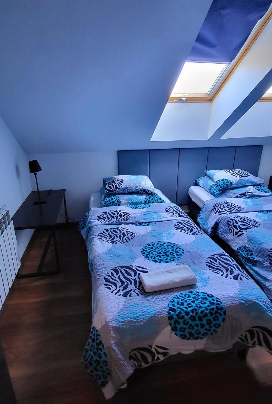 M Hostel Гливице Екстериор снимка