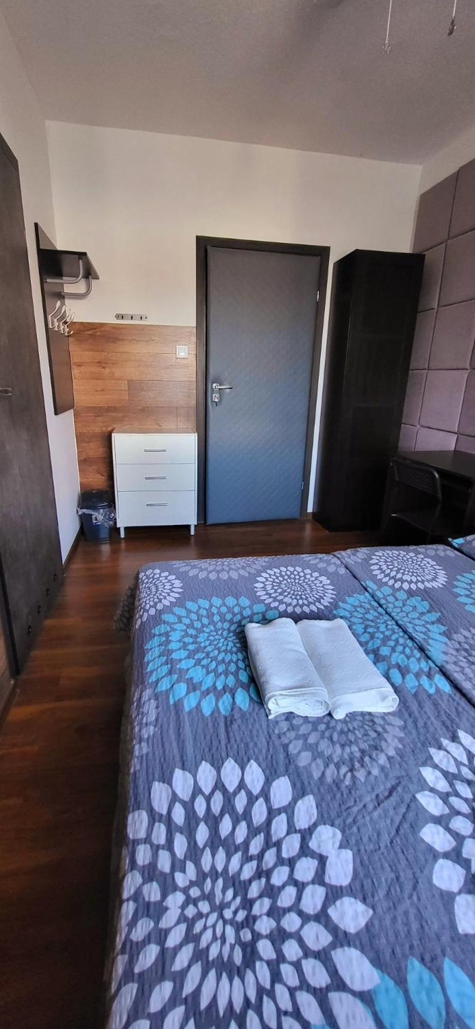 M Hostel Гливице Екстериор снимка