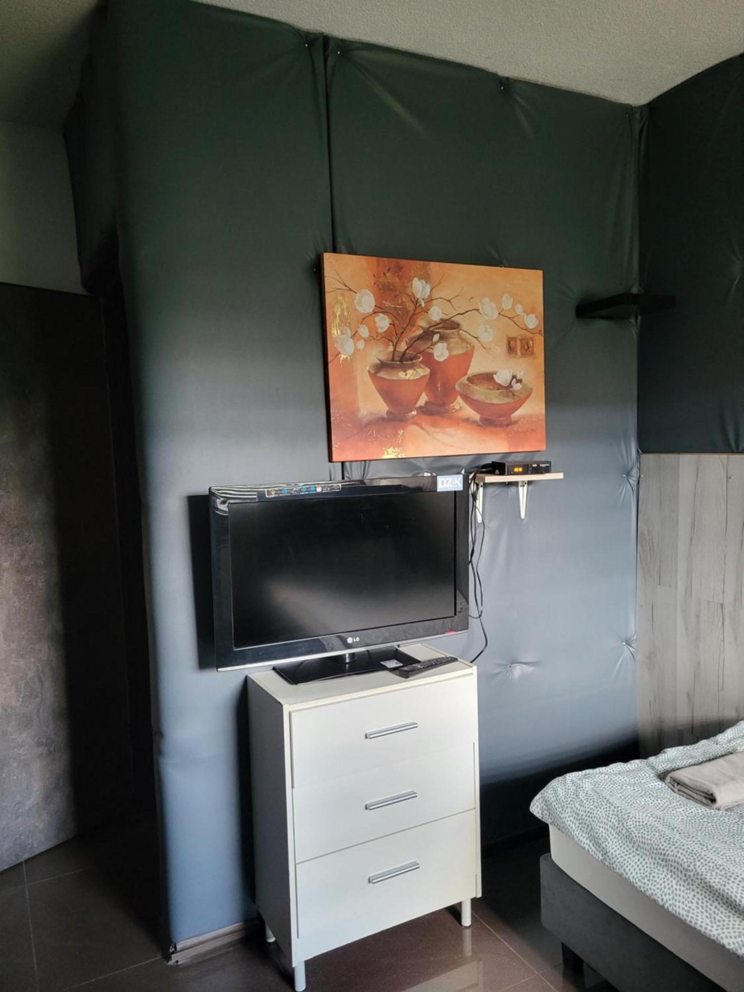 M Hostel Гливице Екстериор снимка